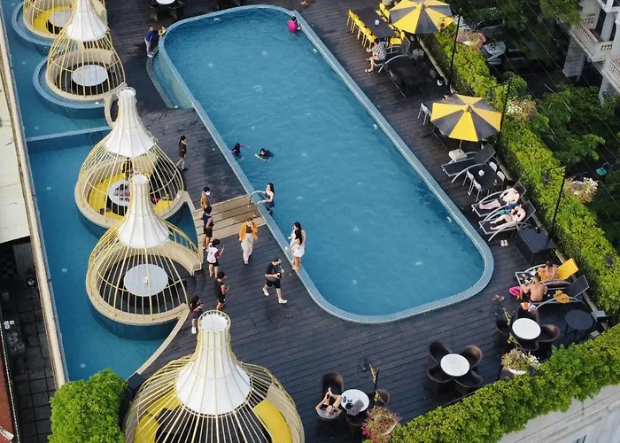 Twizt - Lifestyle &Hostel